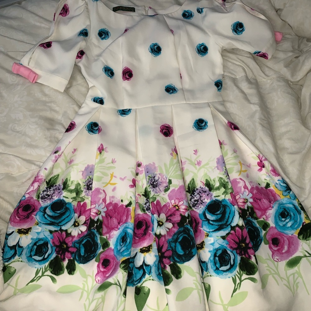 Designed prom/ wedding dress!! Wear only 1!!